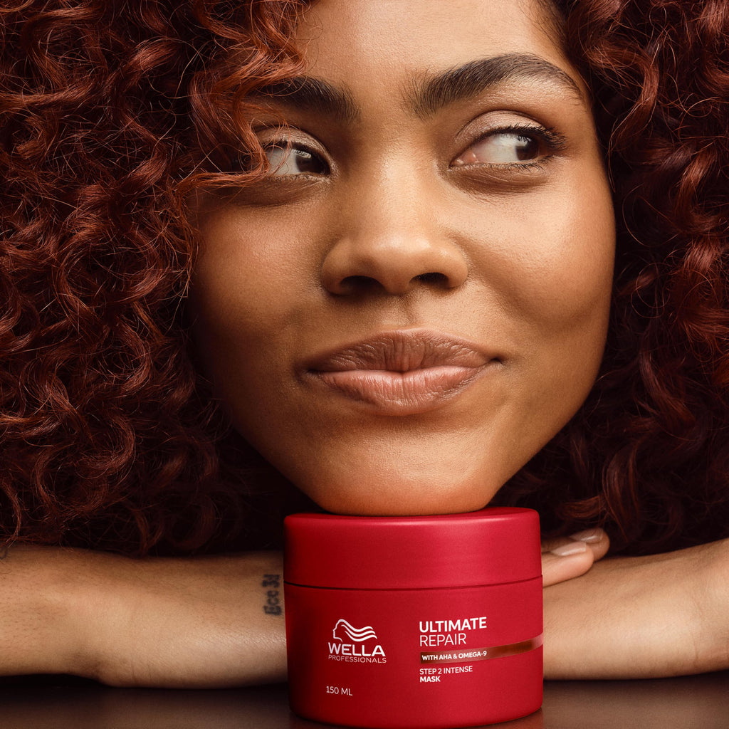 Wella Professionals ULTIMATE REPAIR Mask for Damage Hair | Deeply Nourishing | Strengthens & Smooths | 5 Fl Oz - Packaging May Vary